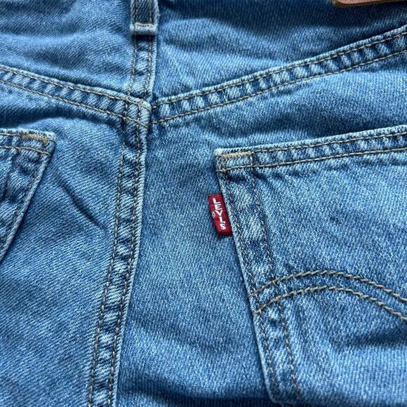 Levi's Women's High Rise Denim Jean Shorts Regular Fit 3" Size 27 - Picture 9 of 9